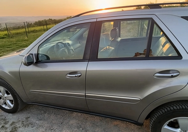 Mercedes-Benz ML cena 44500 przebieg: 162135, rok produkcji 2005 z Baborów małe 466